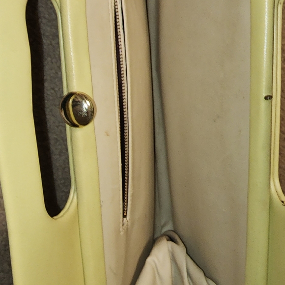 Vintage Clutch Purse - Picture 3 of 4